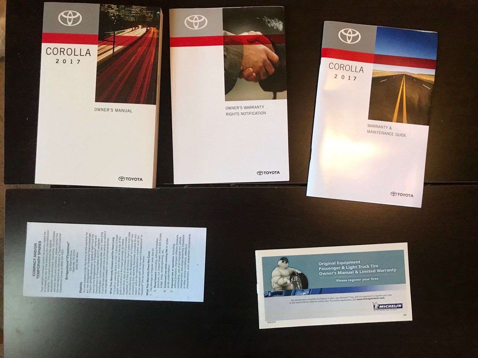 2017 Toyota Corolla Owner's Manual Set 2017 Toyota Corolla Owner's Manual Set