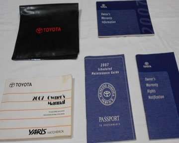 2007 Toyota Yaris Hatchback Owner's Manual Set 2007 Toyota Yaris Hatchback Owner's Manual Set