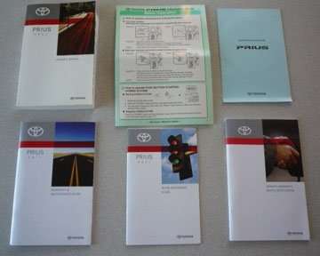 2011 Toyota Prius Owner's Manual Set 2011 Toyota Prius Owner's Manual Set