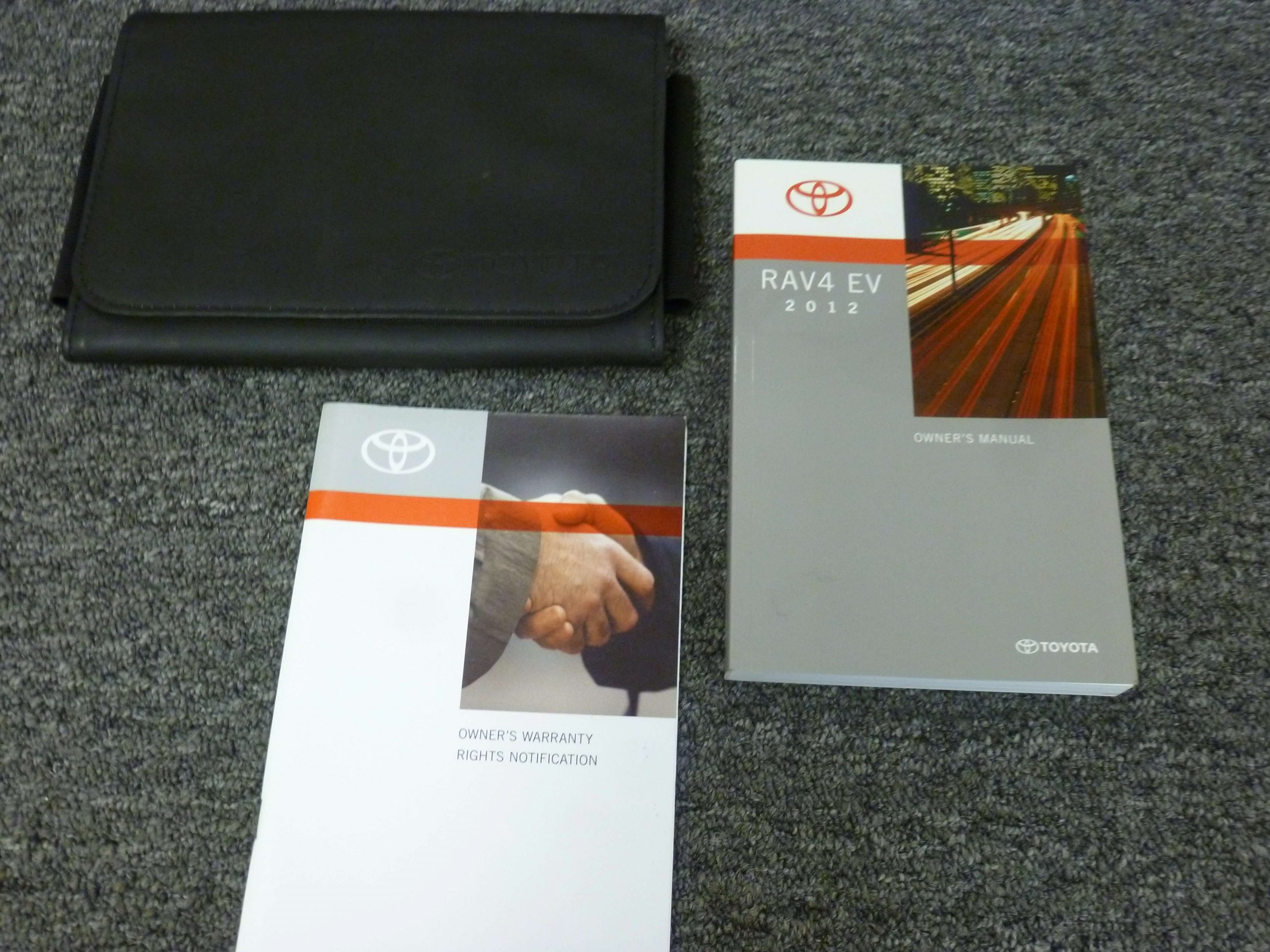 2012 Toyota Rav4 EV Owner's Manual Set 2012 Toyota Rav4 EV Owner's Manual Set